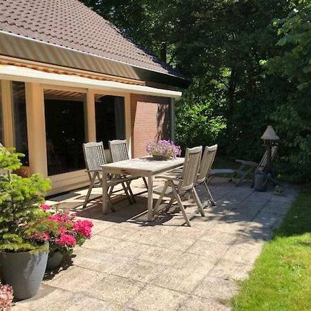 Bungalow De Groene Ster Villa Leeuwarden Exteriör bild